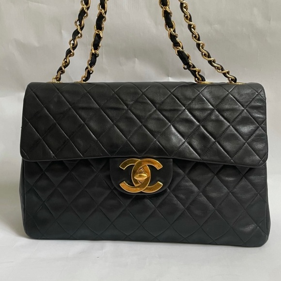 100% Authentic Chanel Vintage Maxi XL Flap Bag - Picture 2 of 11
